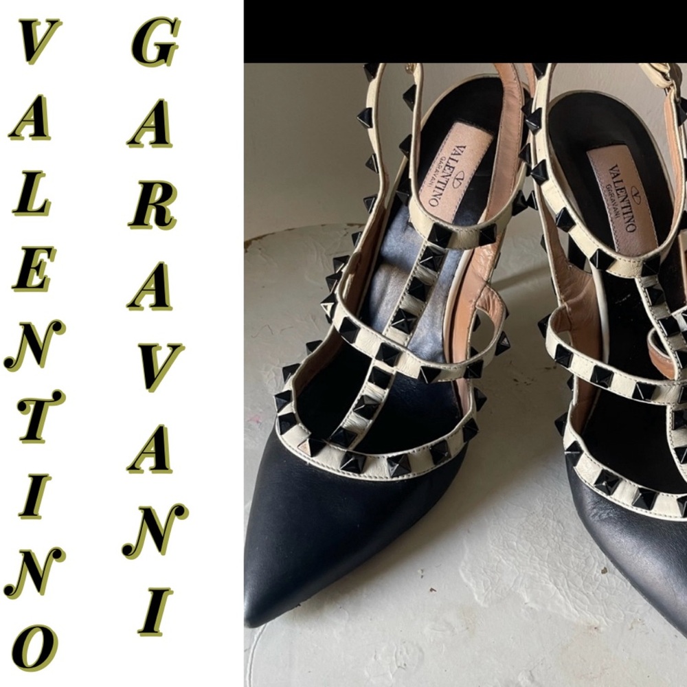 🪭50%Off🪭 Make Me An Offer🪭Authentic⭐️Valentino Black Rock studded Heels